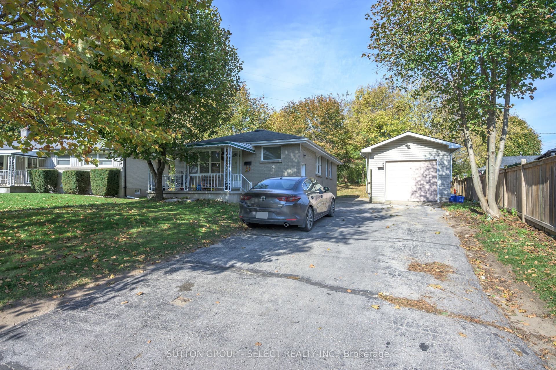 141 FAIRMONT Avenue, London East, ON N5W 1M1
