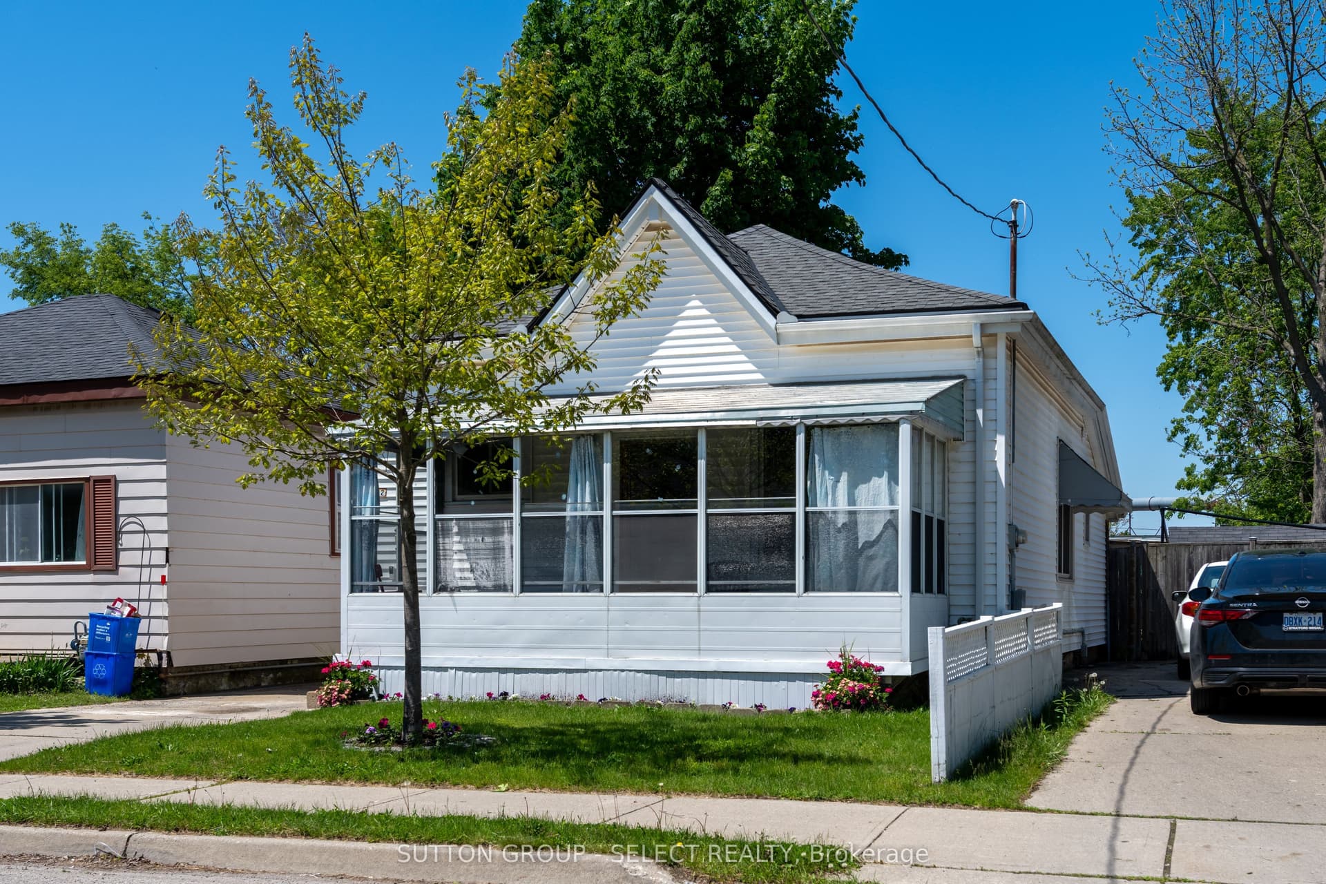 582 Hill Street, London East, ON N6B 1G1