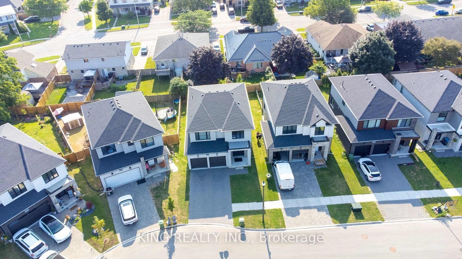 24 Welch Court, St. Thomas, ON N5R 0M1