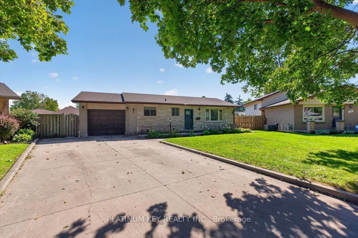51 Garland Crescent, London East, ON N5V 1N4