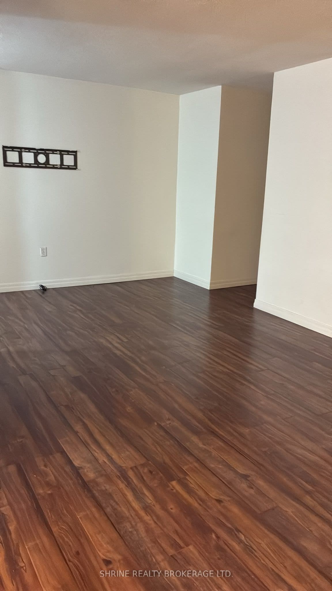685 WONDERLAND Road S 11, London South, ON N6K 1M1