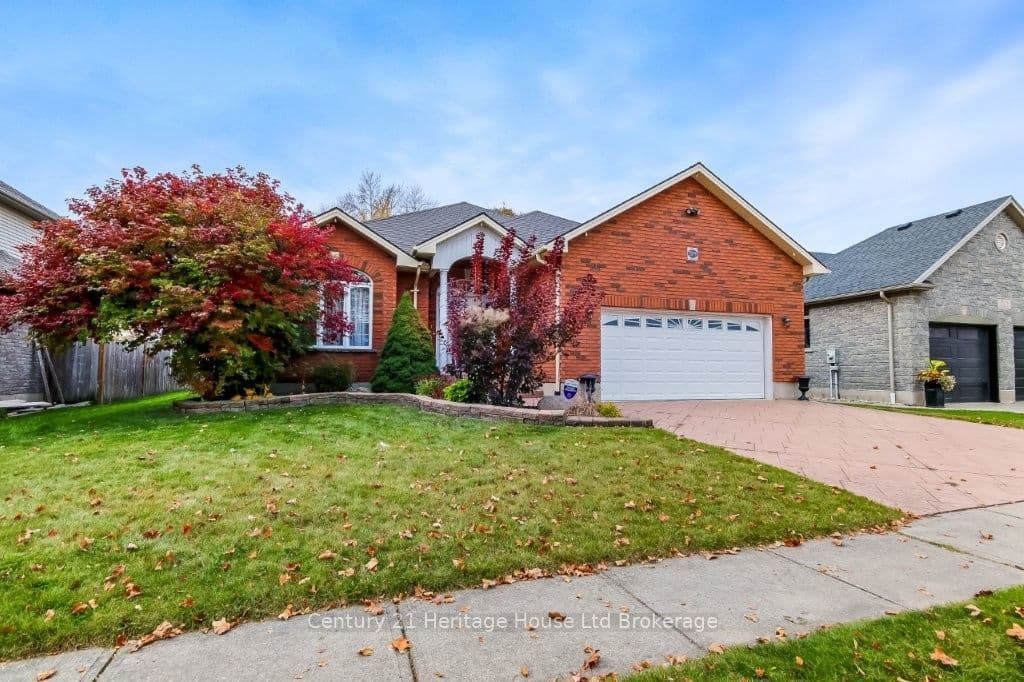 519 Crestwood Court N, Woodstock, ON N4T 1V3
