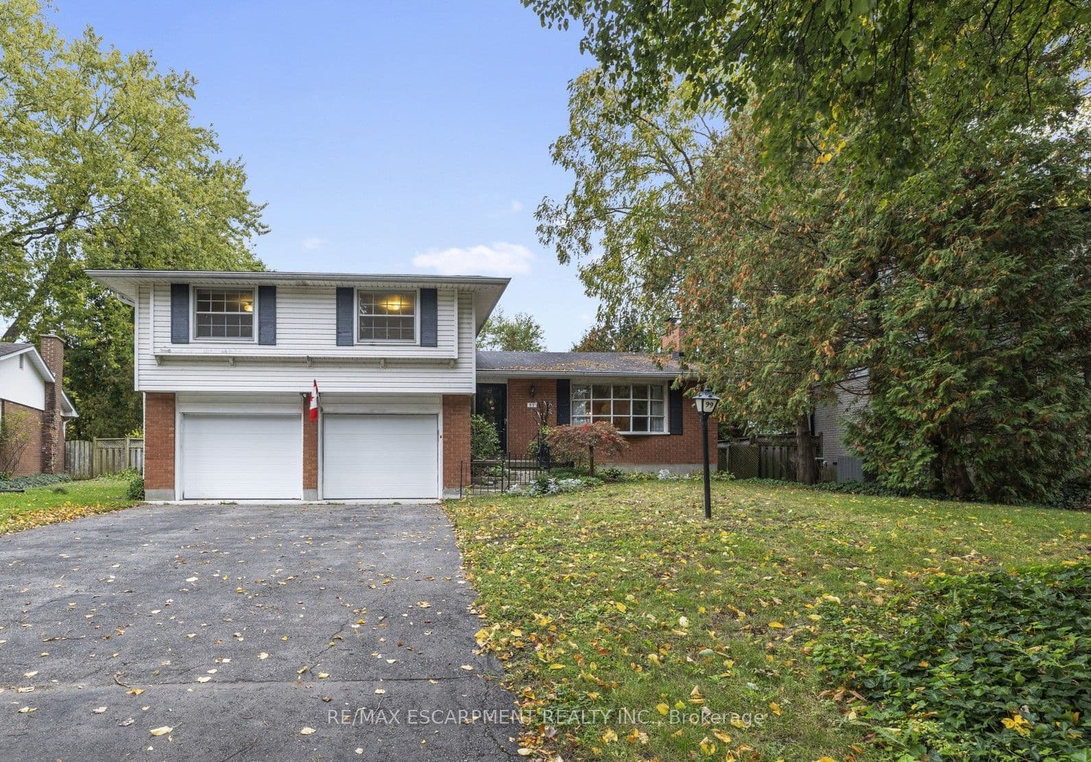 99 Runnymede Crescent, London North, ON N6G 1Z7