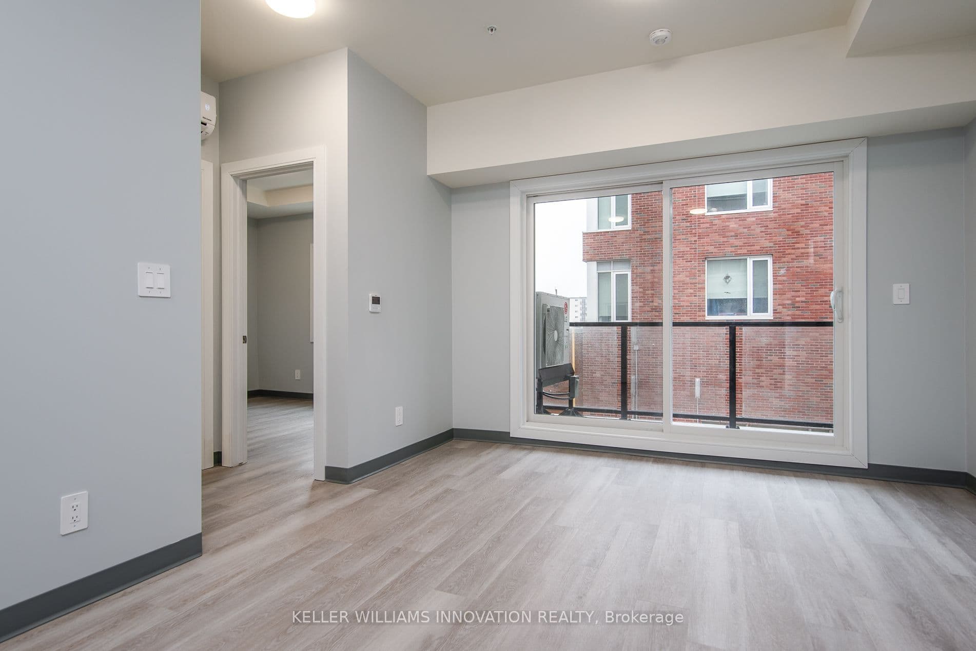 10 Queen Street 203, St. Thomas, ON N5R 3H8