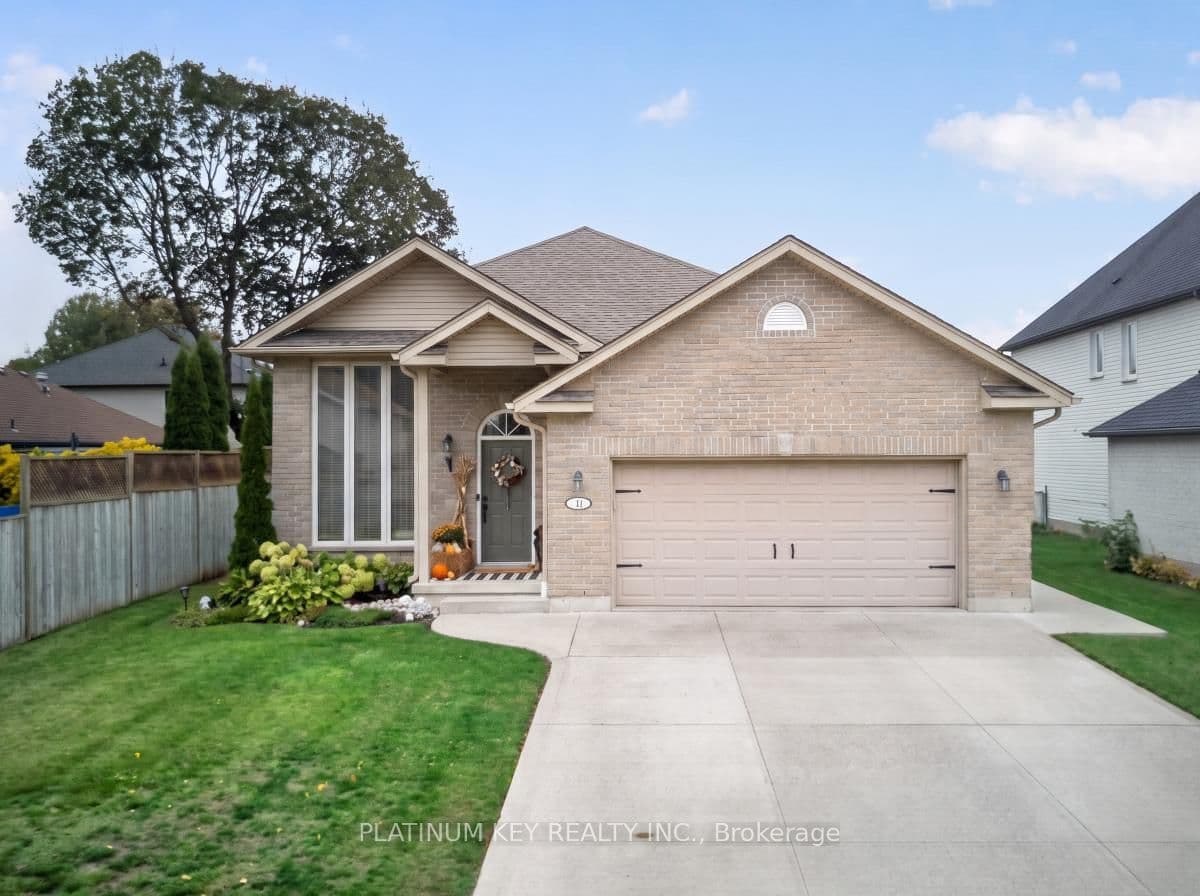 11 Allison Court, Strathroy-Caradoc, ON N7G 4C2