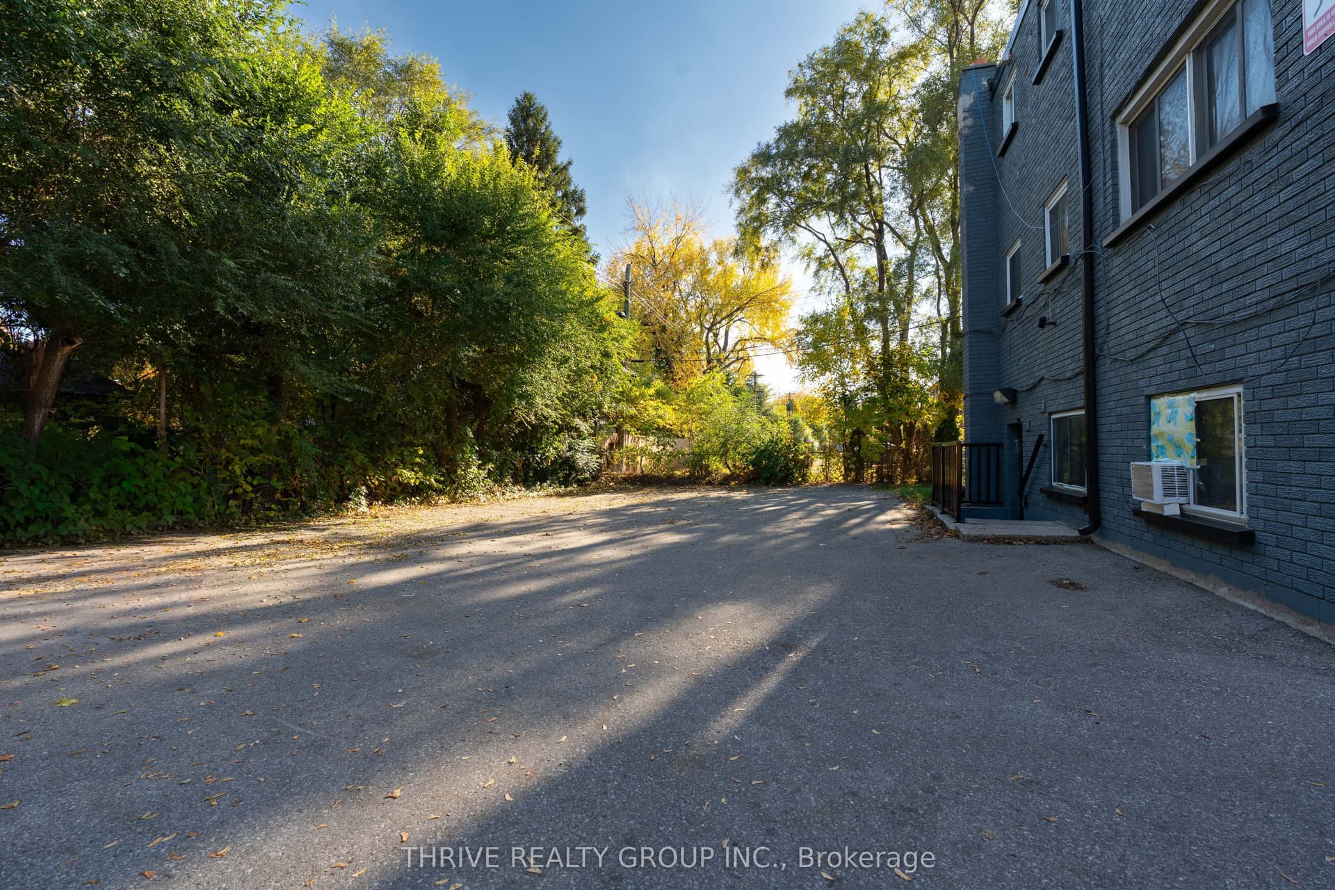 153 Godfrey Drive E 3, London East, ON N5V 2E8