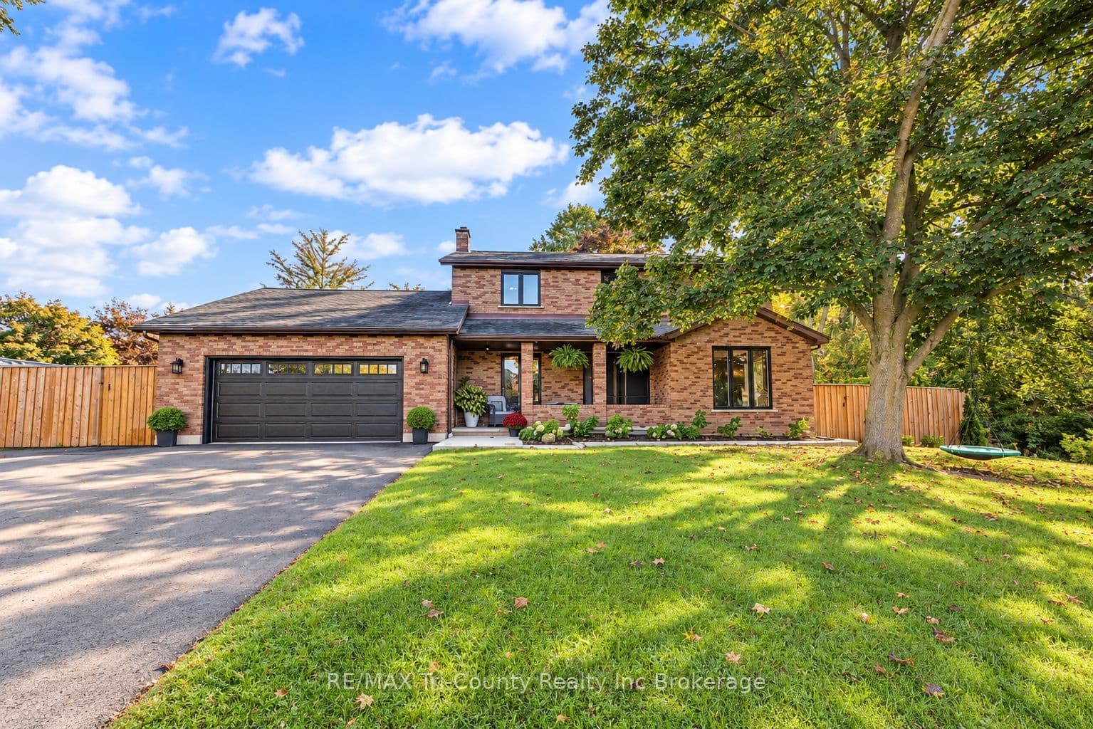 75 Parkwood Drive, Tillsonburg, ON N4G 5A6
