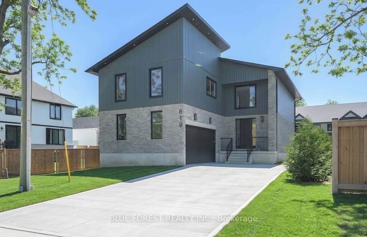 619 Lions Park Drive, Strathroy-Caradoc, ON N0L 1W0