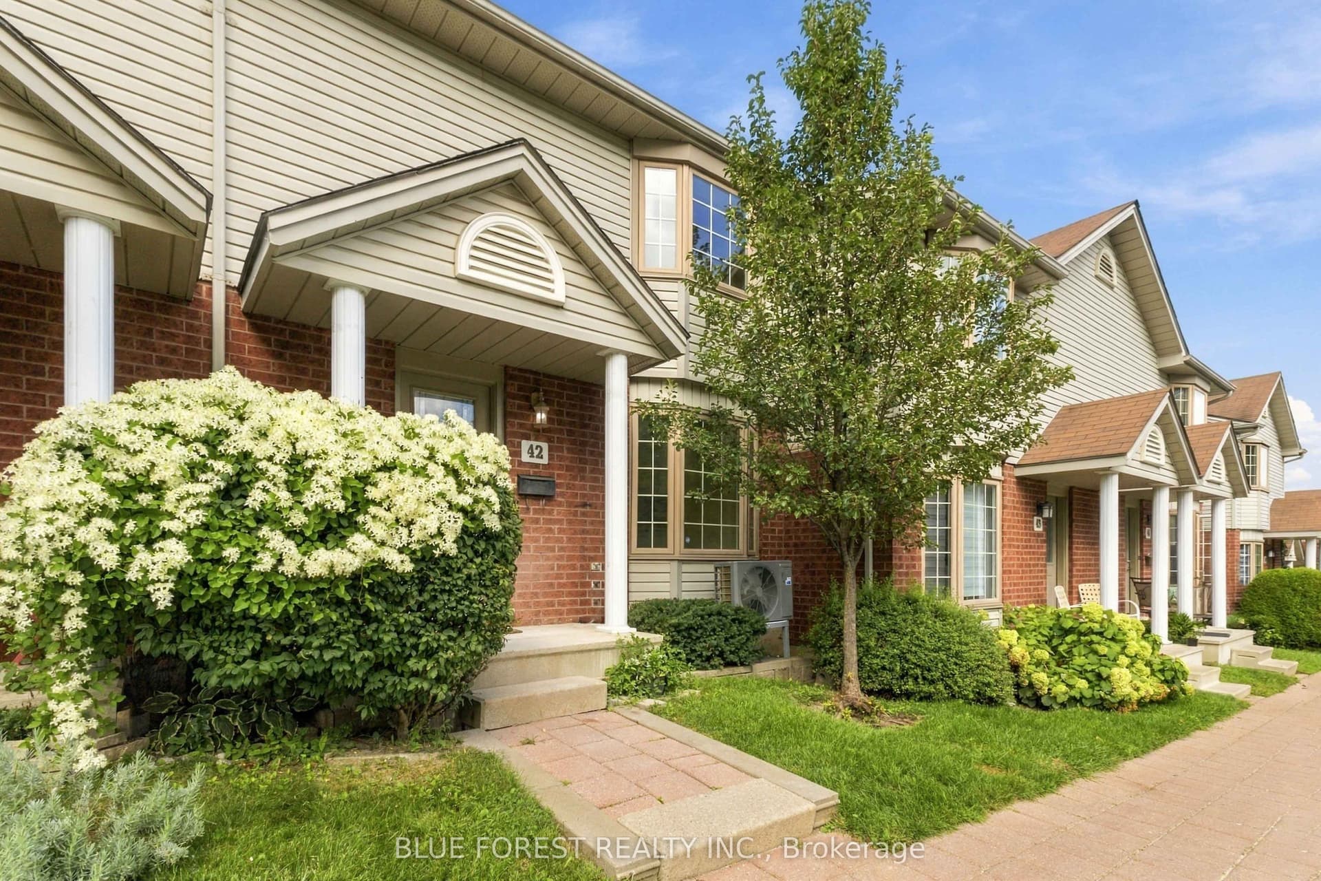 70 Chapman Court 42, London North, ON N6G 4Z4