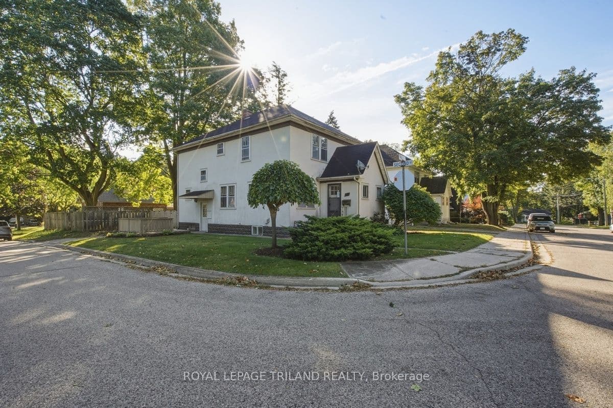 56-58 Frank Street, Tillsonburg, ON N4G 3M1