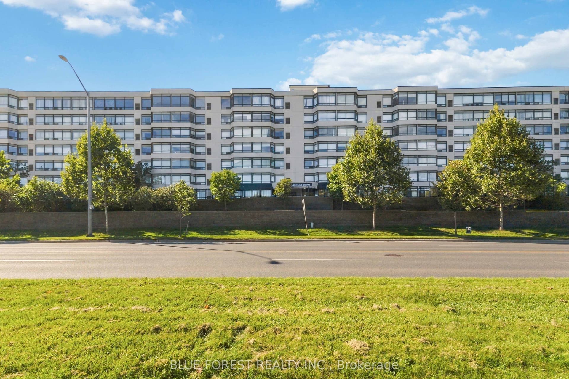 521 Riverside Drive 715, London North, ON N6H 5E2