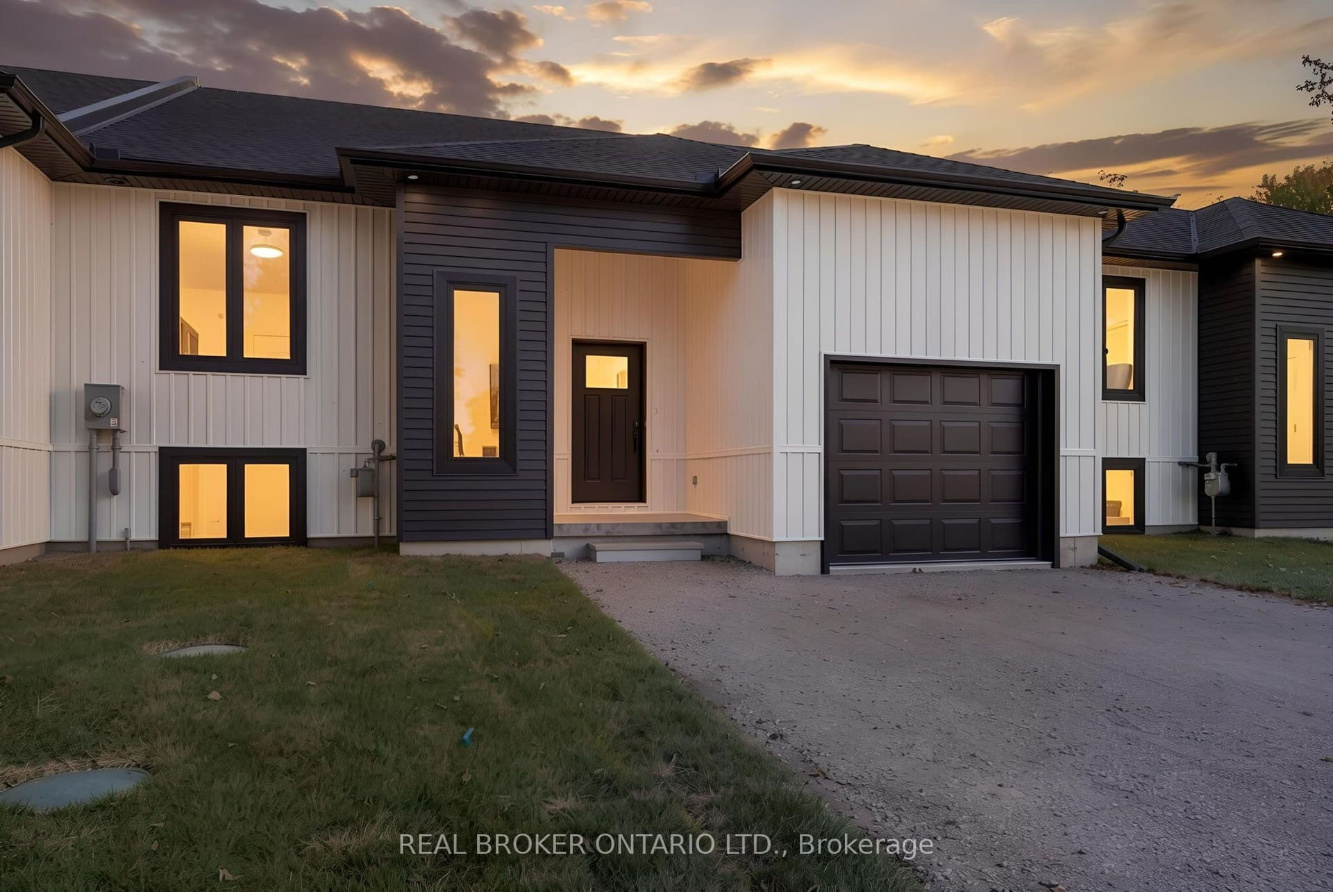 155 DAVIS Street 2, Southwest Middlesex, ON N0L 2N0