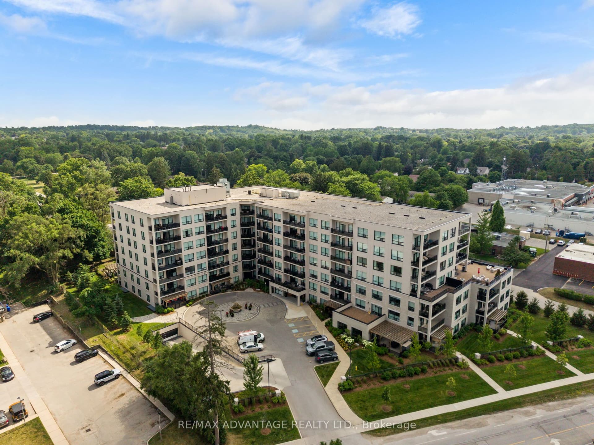 1200 Commissioners Road W 118, London South, ON N6K 1C7