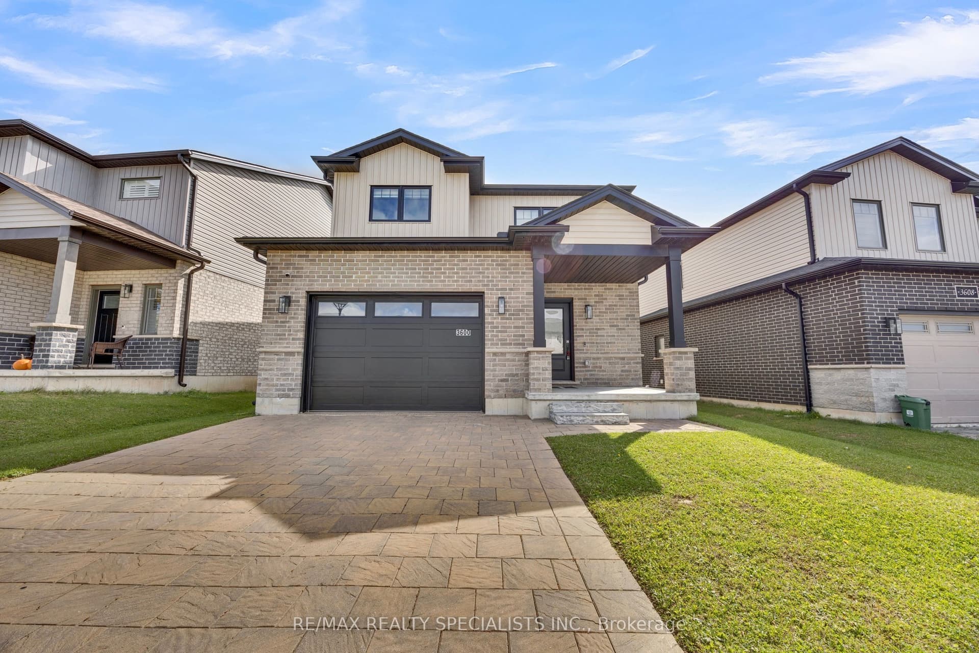 3600 Earlston Crossing E, London South, ON N6L 0G6