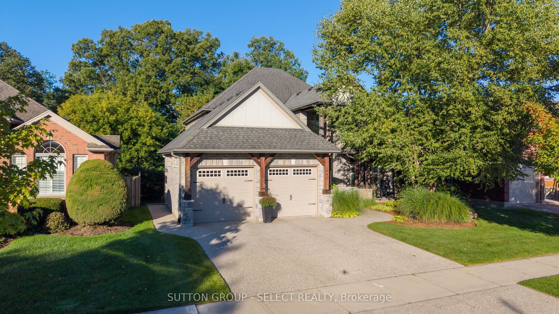 1940 Riverbend Road, London South, ON N6K 0A2