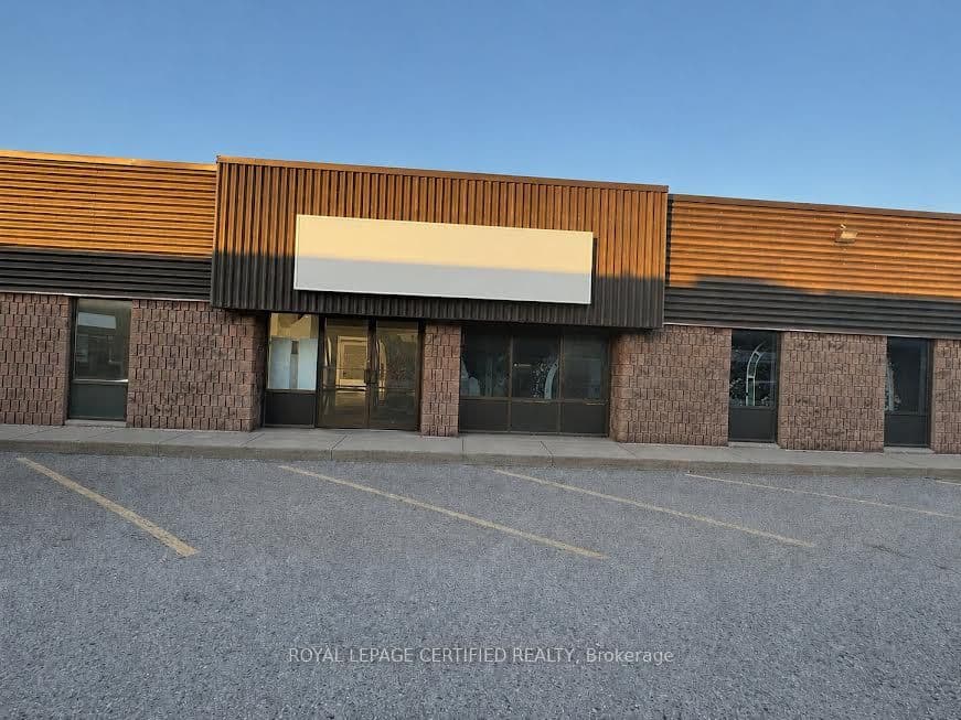 610 Newbold Street 6, London South, ON N6E 2T6