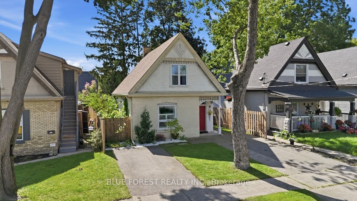 3 Marmora Street, London East, ON N5Z 1Z4