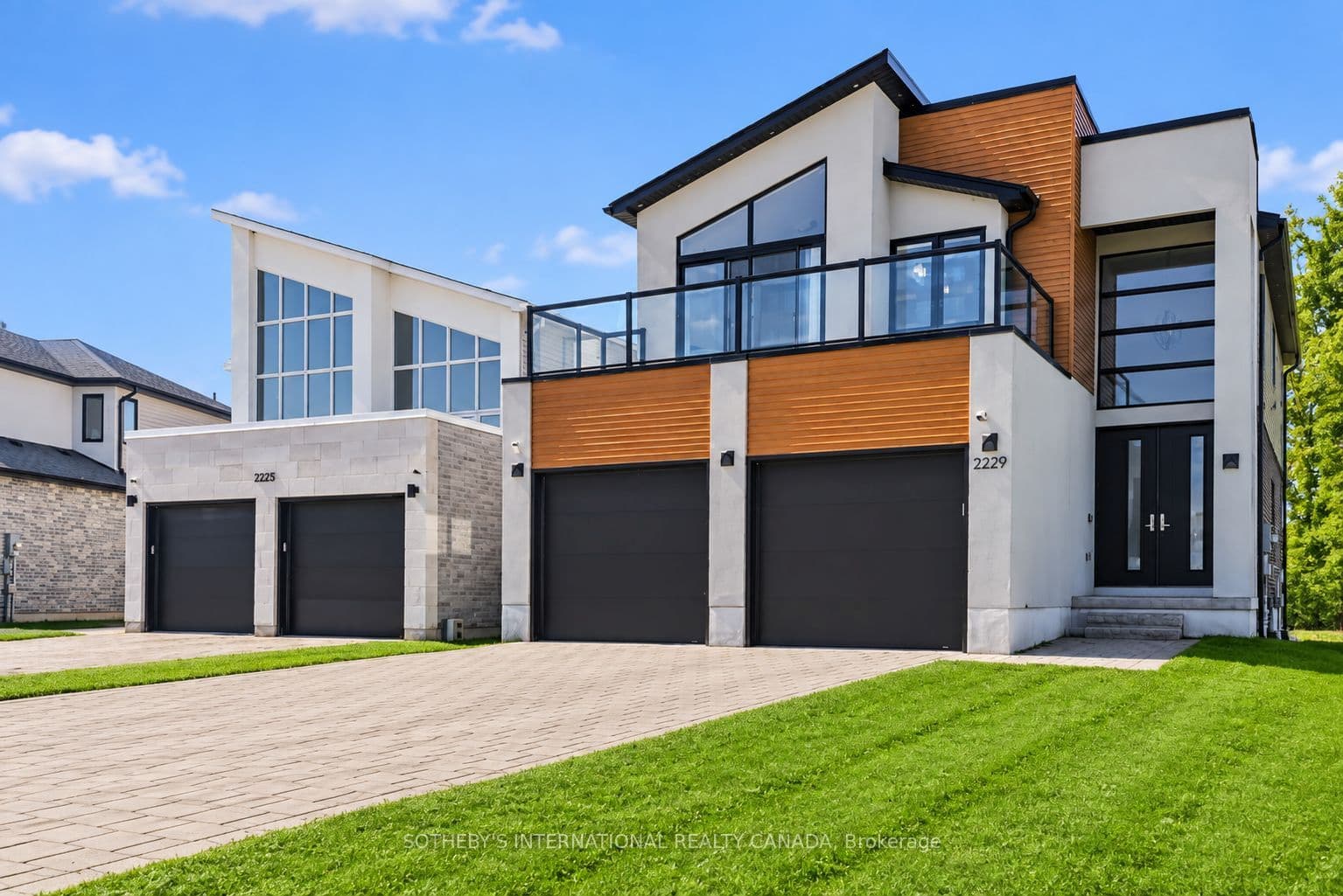 2229 Wateroak Drive, London North, ON N6G 5B4