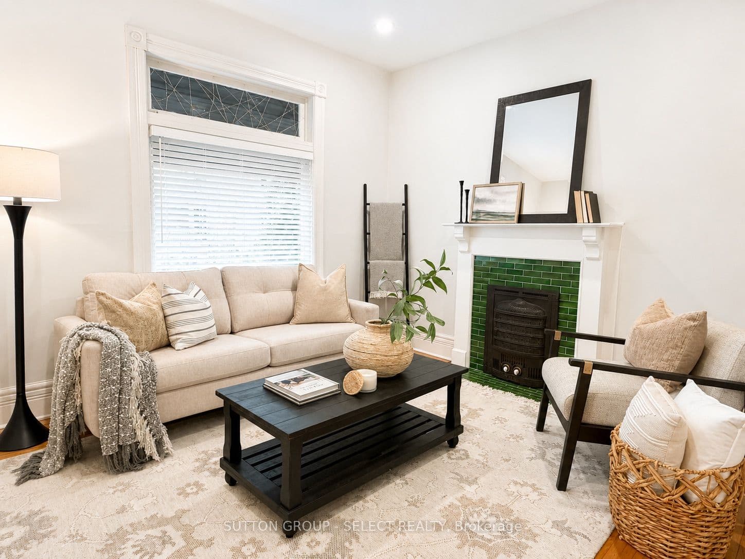 14 Arthur Street, London East, ON N5Y 3B9
