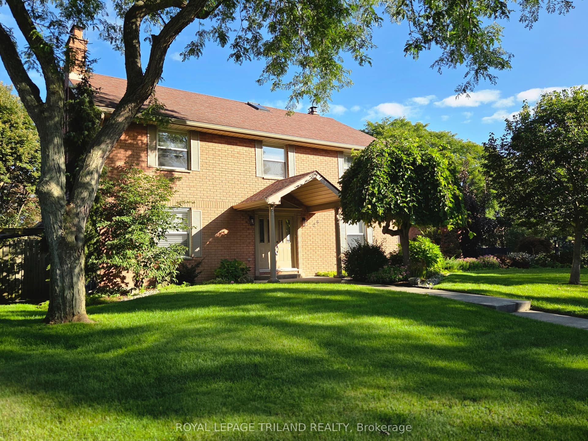 26 NORTHCREST Drive, London North, ON N5X 3V8