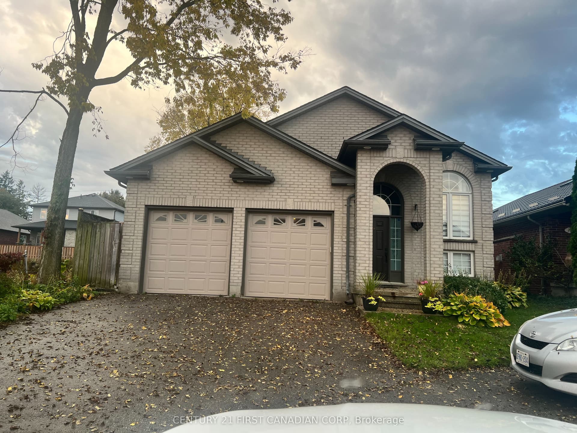 26 CROATIA Road, London East, ON N5V 4X6