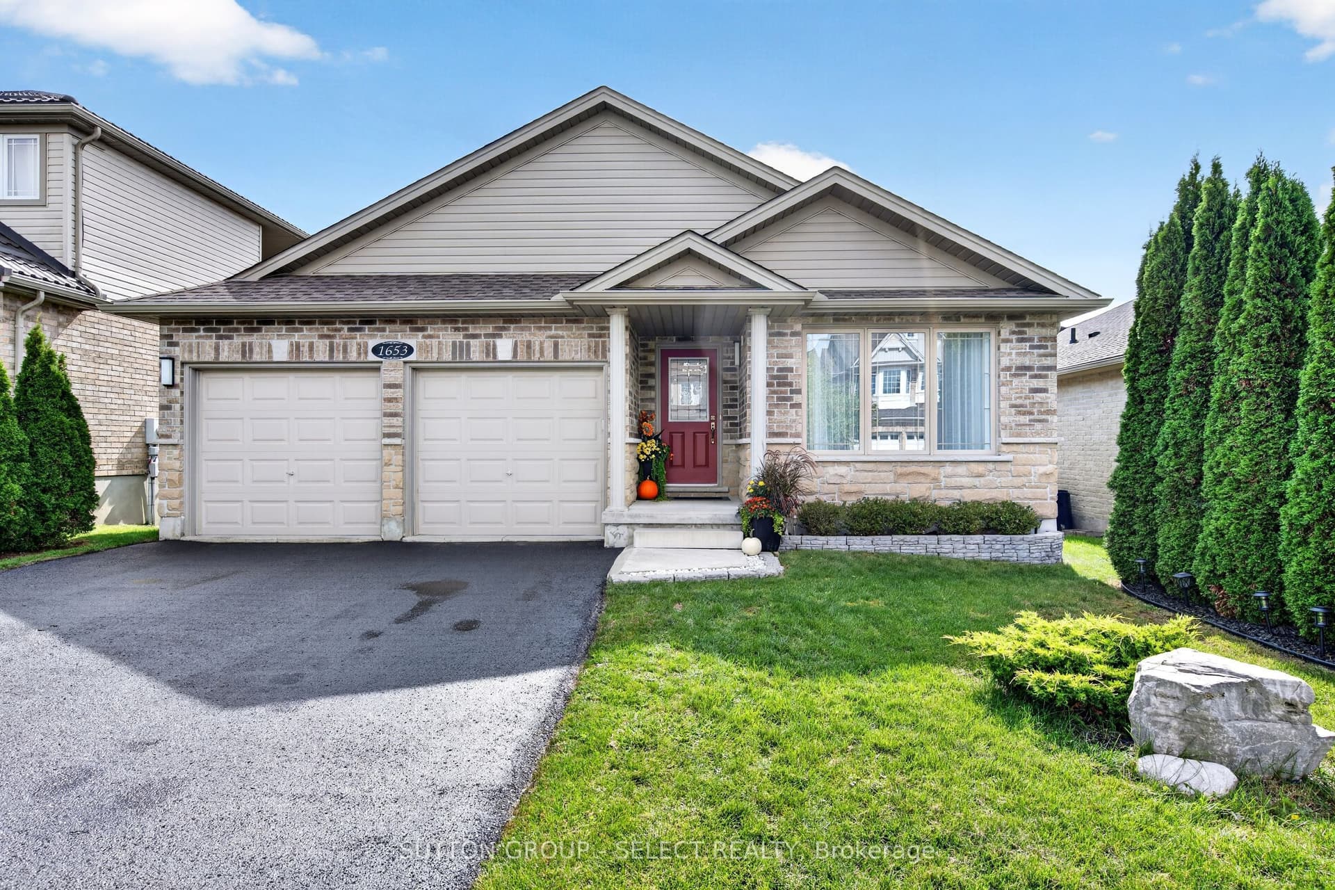 1653 Cedarcreek Crescent, London North, ON N5X 0C8