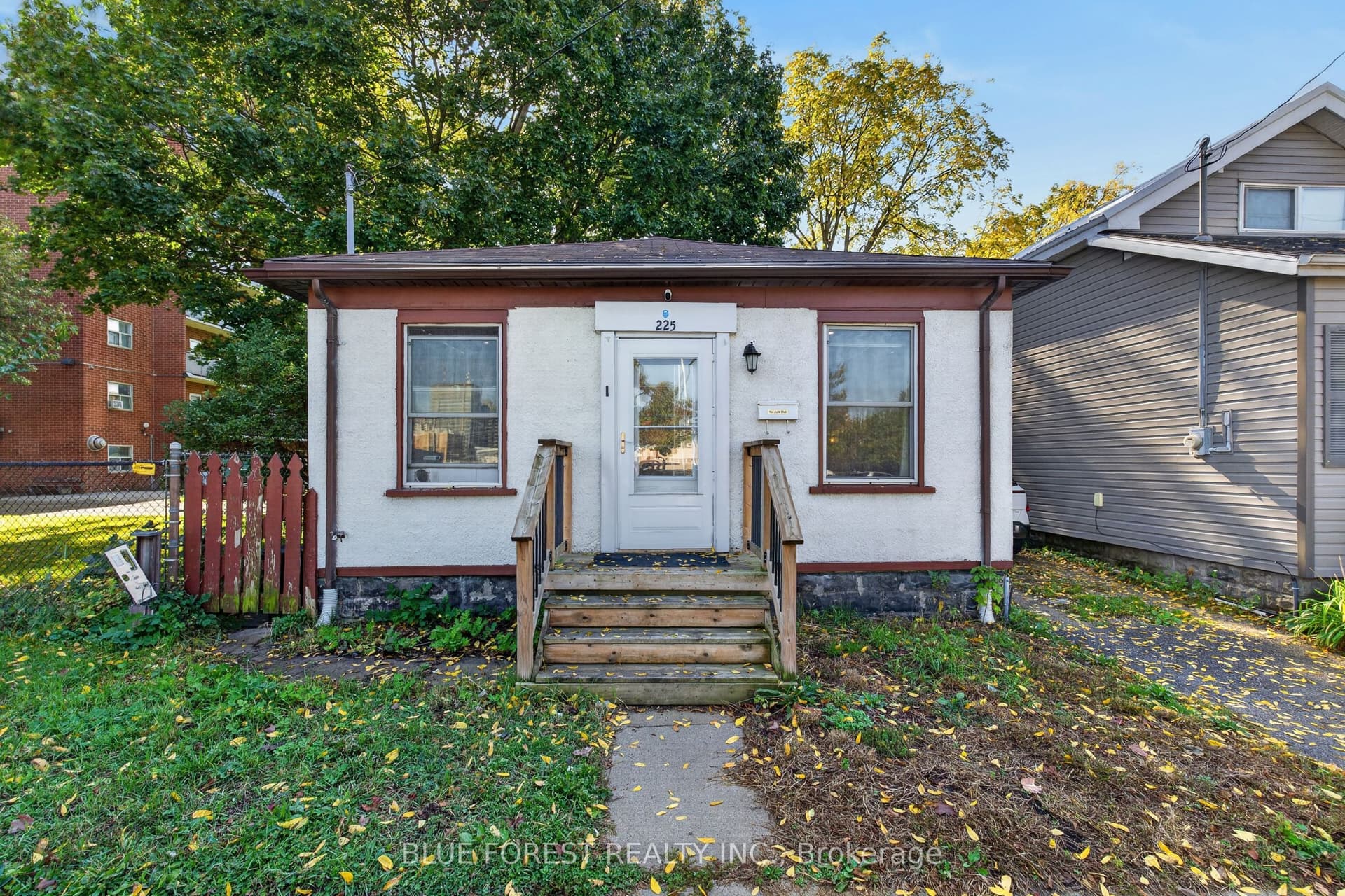 225 Simcoe Street, London East, ON N6B 1J3