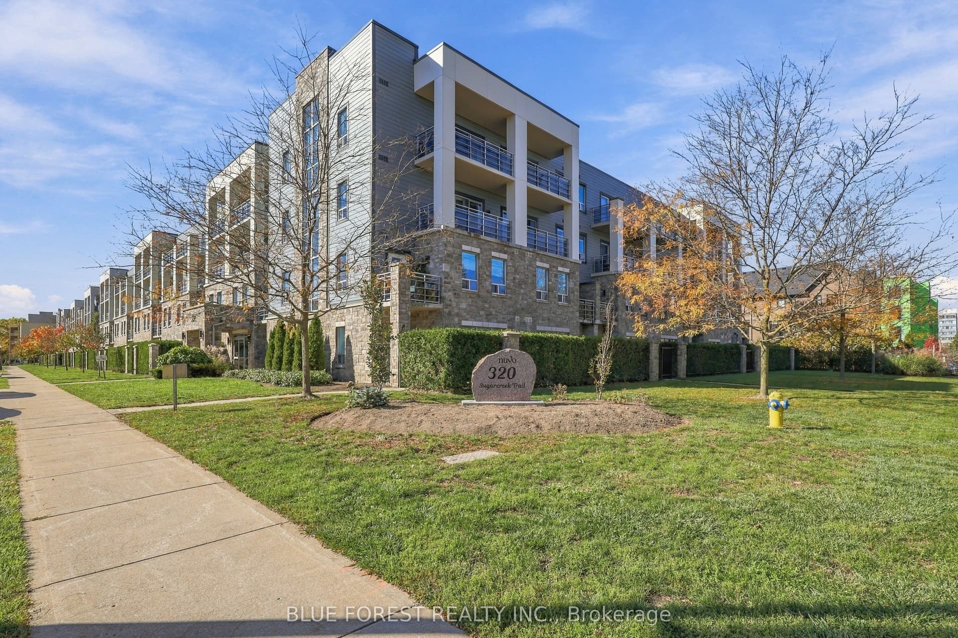 320 Sugarcreek Trail 205, London North, ON N6H 0G3