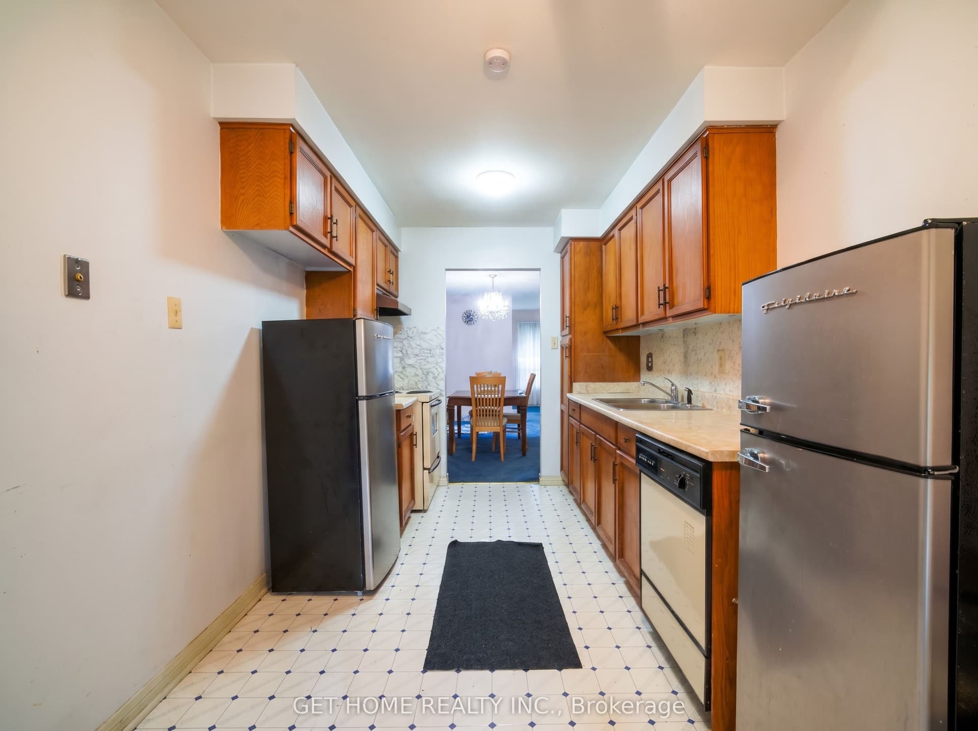 743 MILLBANK Drive, London South, ON N6E 2Y1