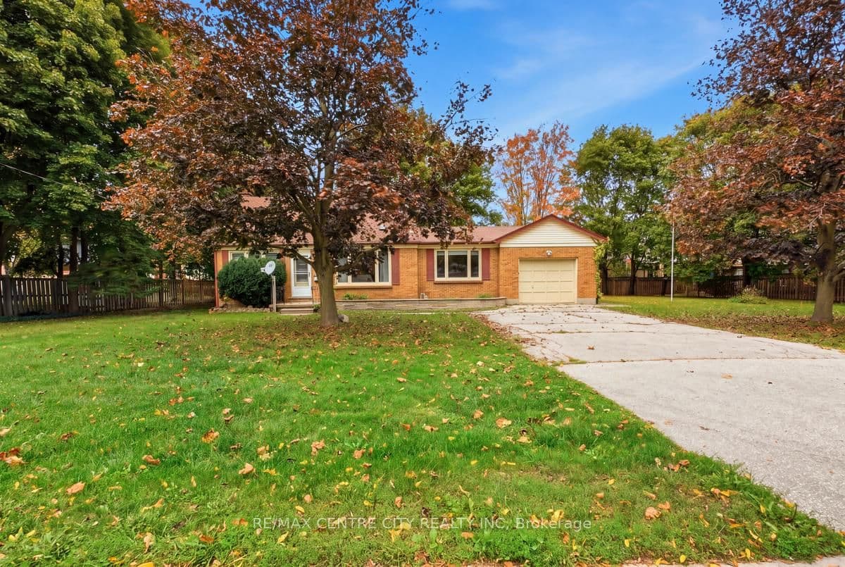 984 Fanshawe Park Road E, London North, ON N5X 0K9