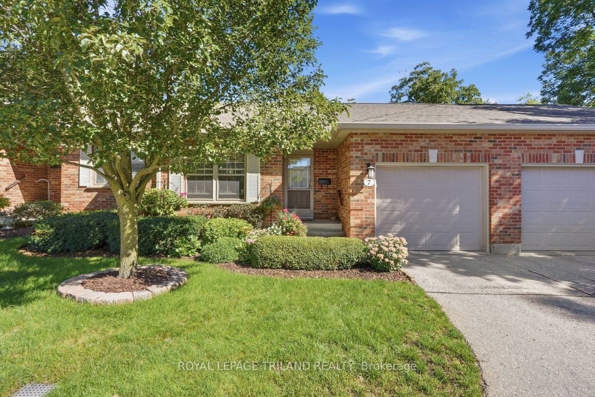 1337 Commissioners Road W 7, London South, ON N6K 4V2