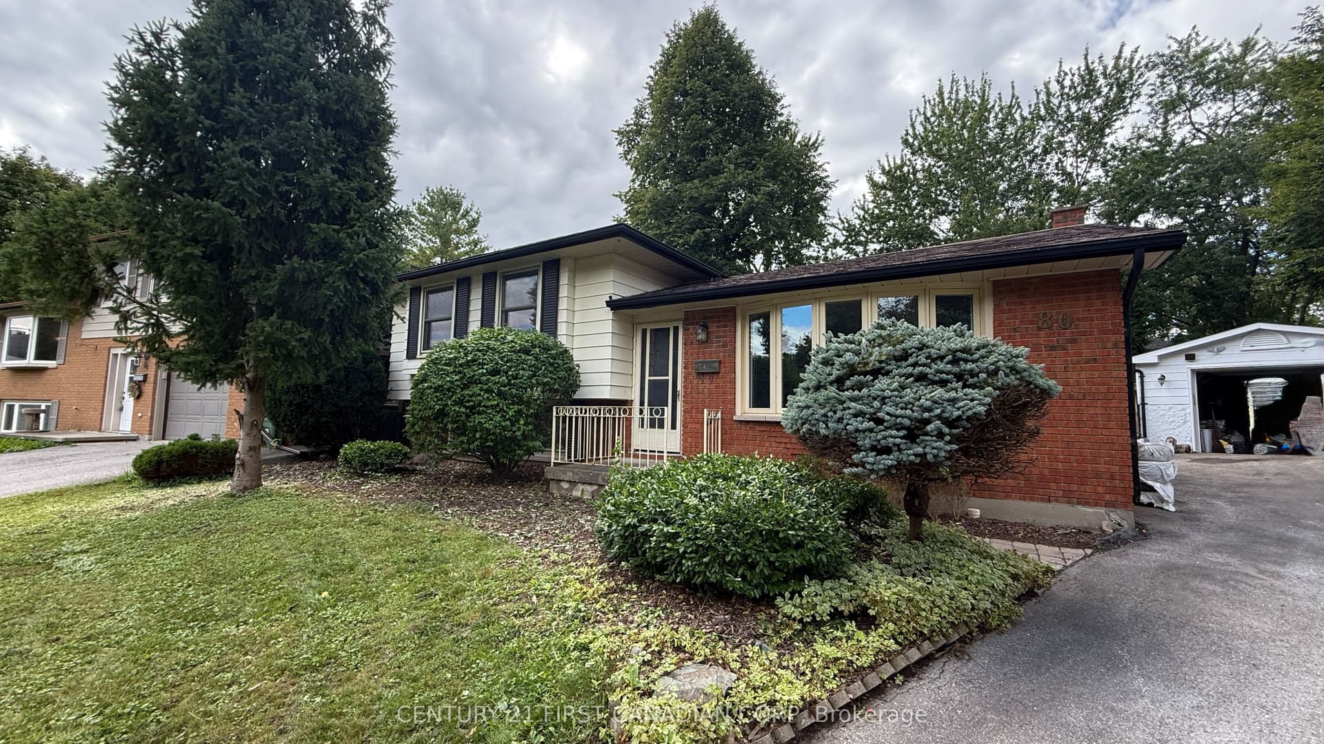 80 Rollscourt Place, London North, ON N6G 1M2