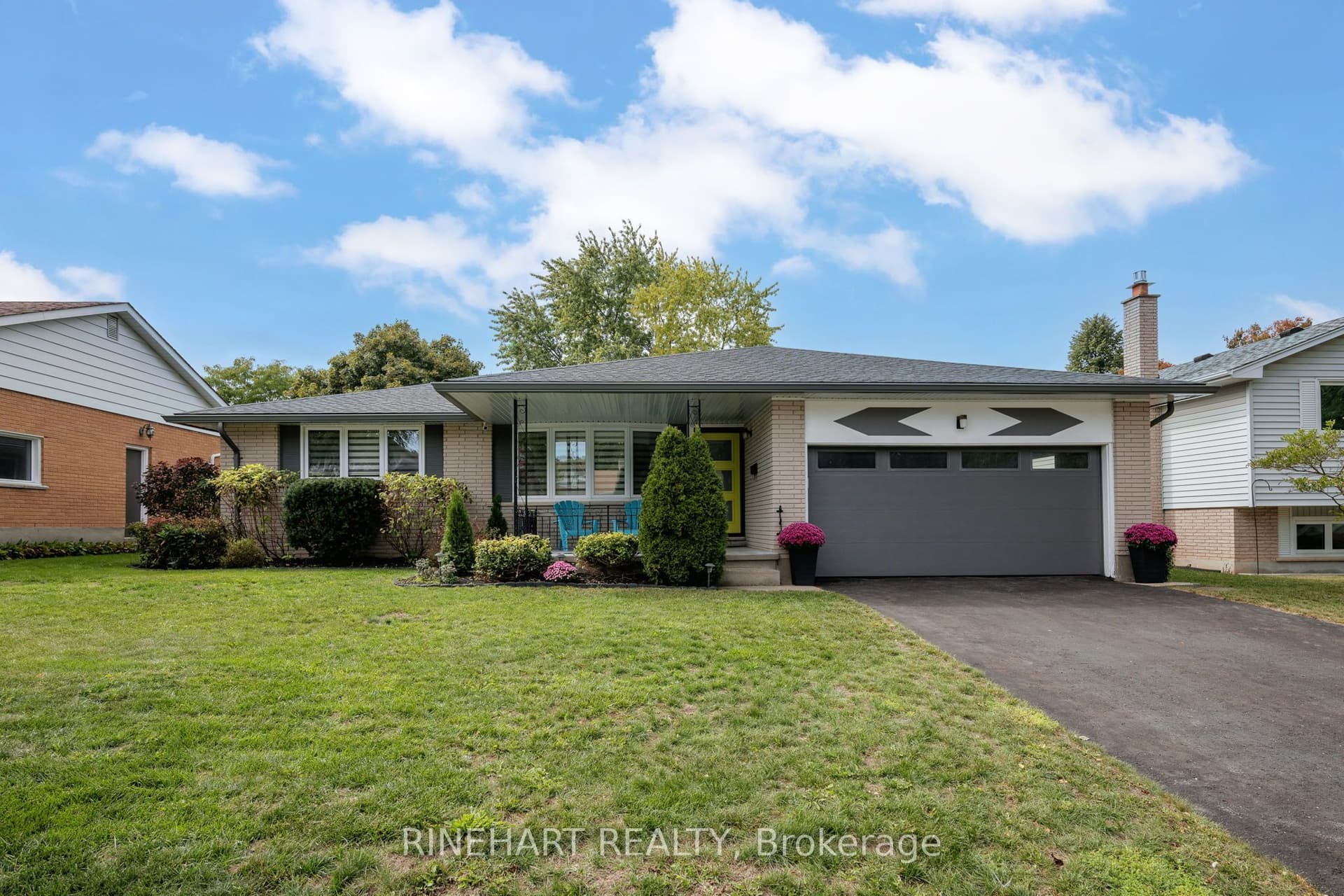 17 Applewood Lane, London South, ON N6J 3P9