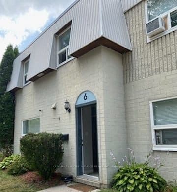 271 Thames Street N 6, Ingersoll, ON N5C 3T6