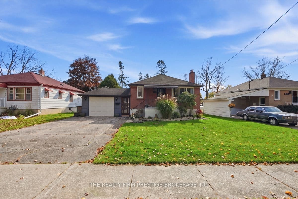 1843 Park Avenue, London East, ON N5W 2J7