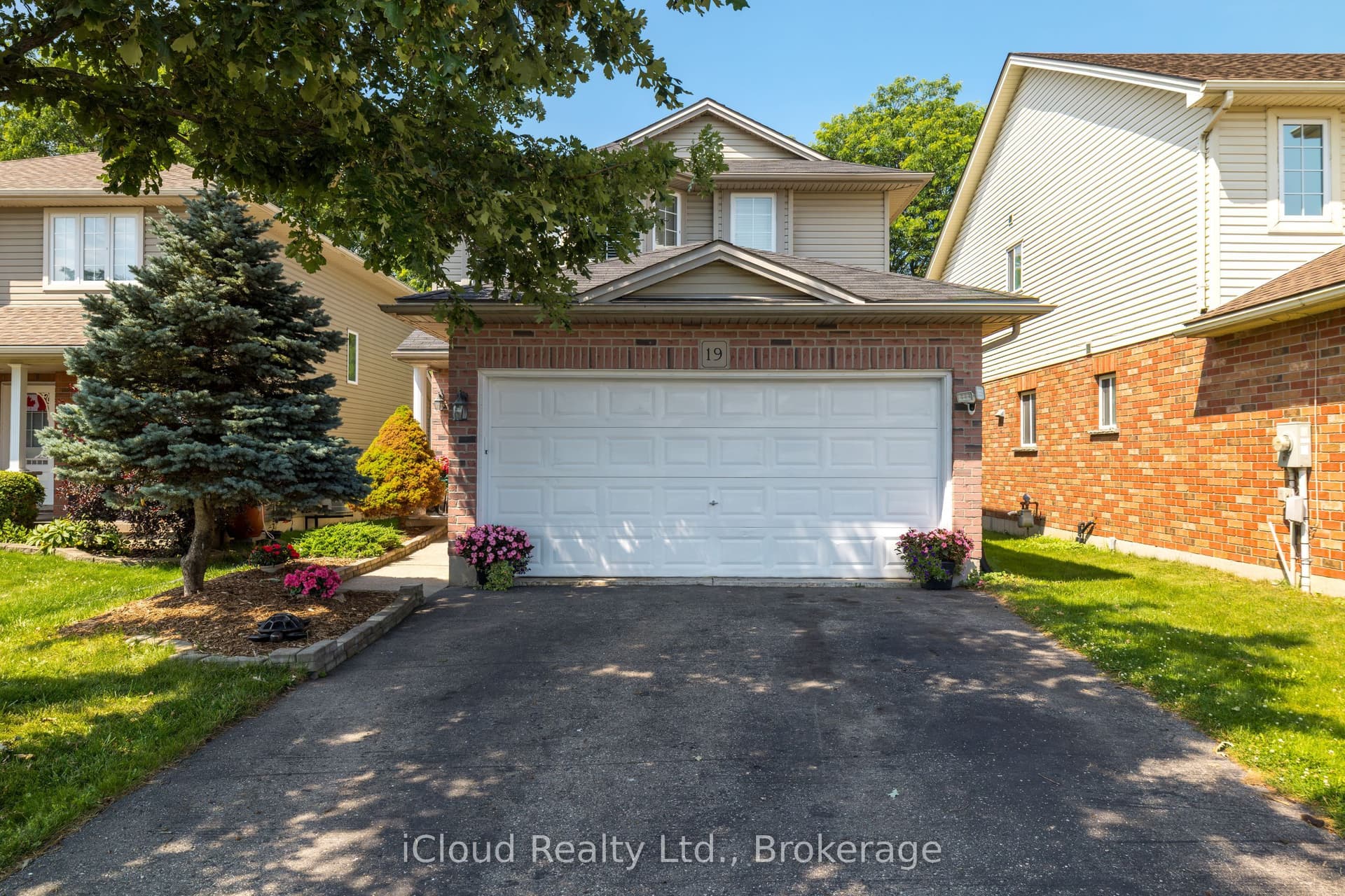 19 Crusoe Place, Ingersoll, ON N5C 4G2