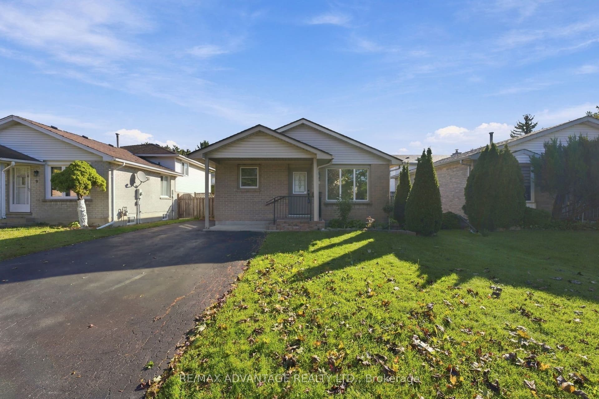 15 Cheswick Circle, London South, ON N6E 3L8