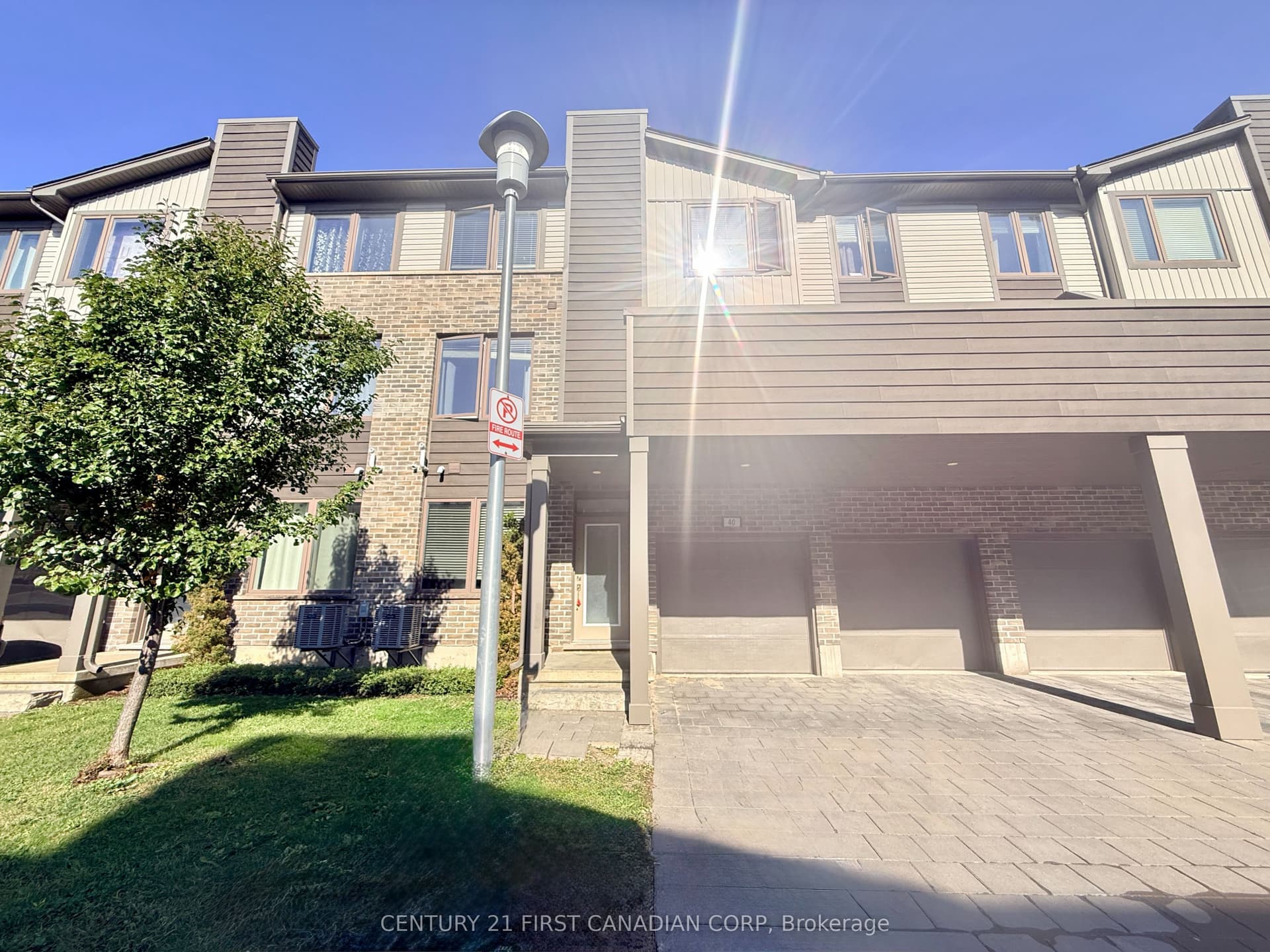 1960 Dalmagarry Road 40, London North, ON N6G 0T8
