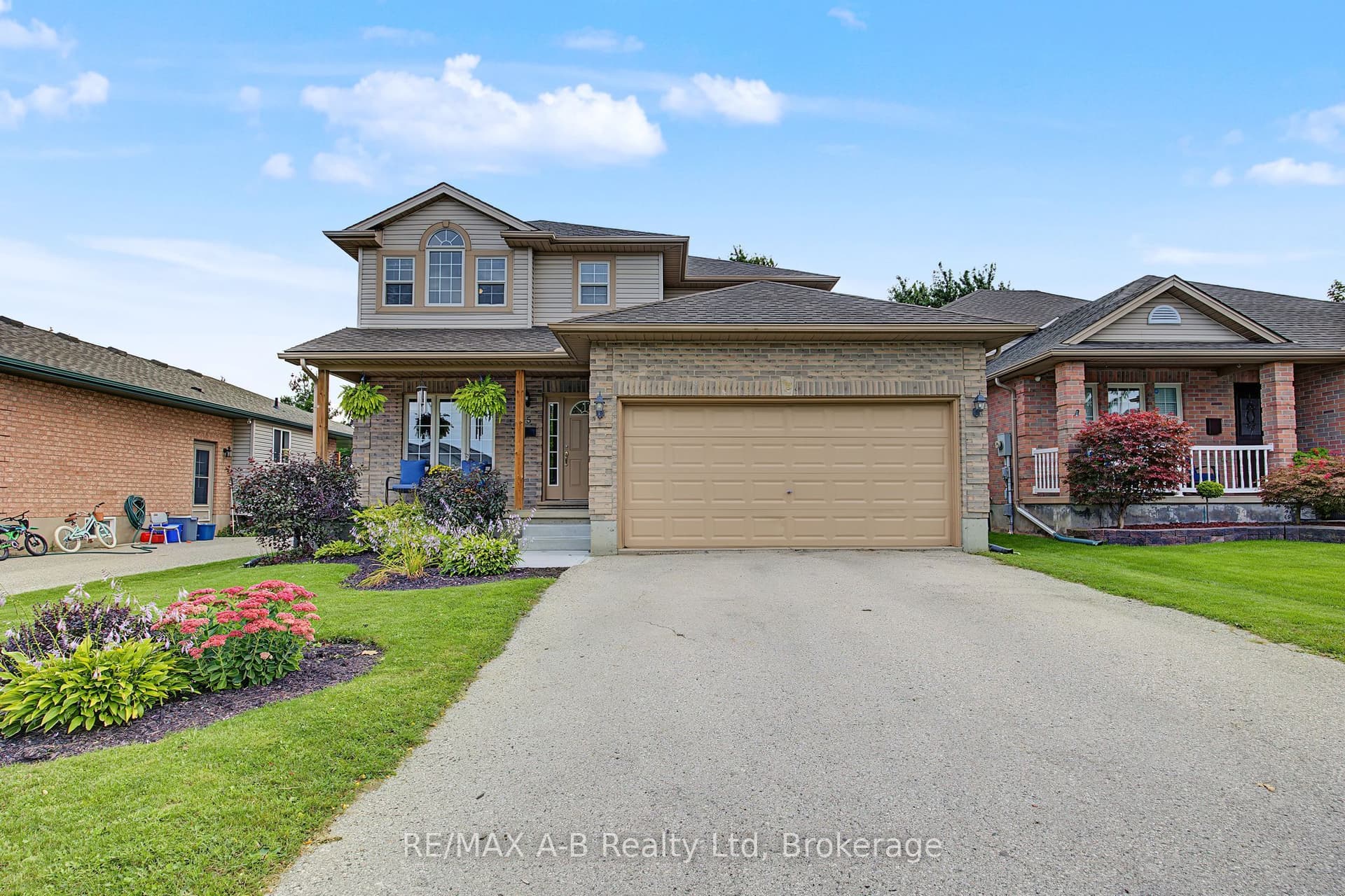 15 Cook Crescent, St. Thomas, ON N5R 6J3