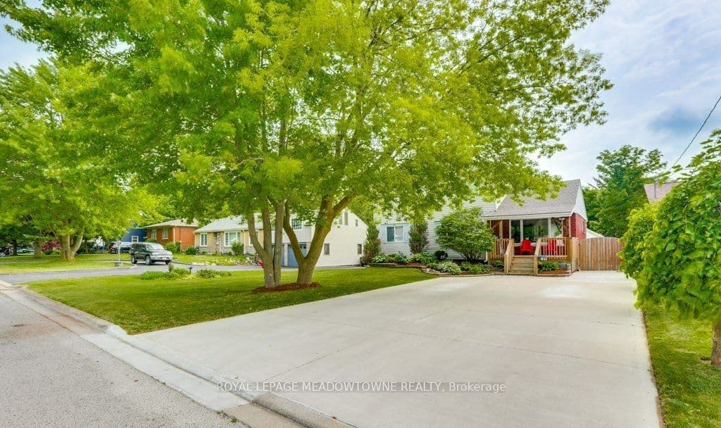 1018 Willow Drive BSMT, London South, ON N6E 1P3