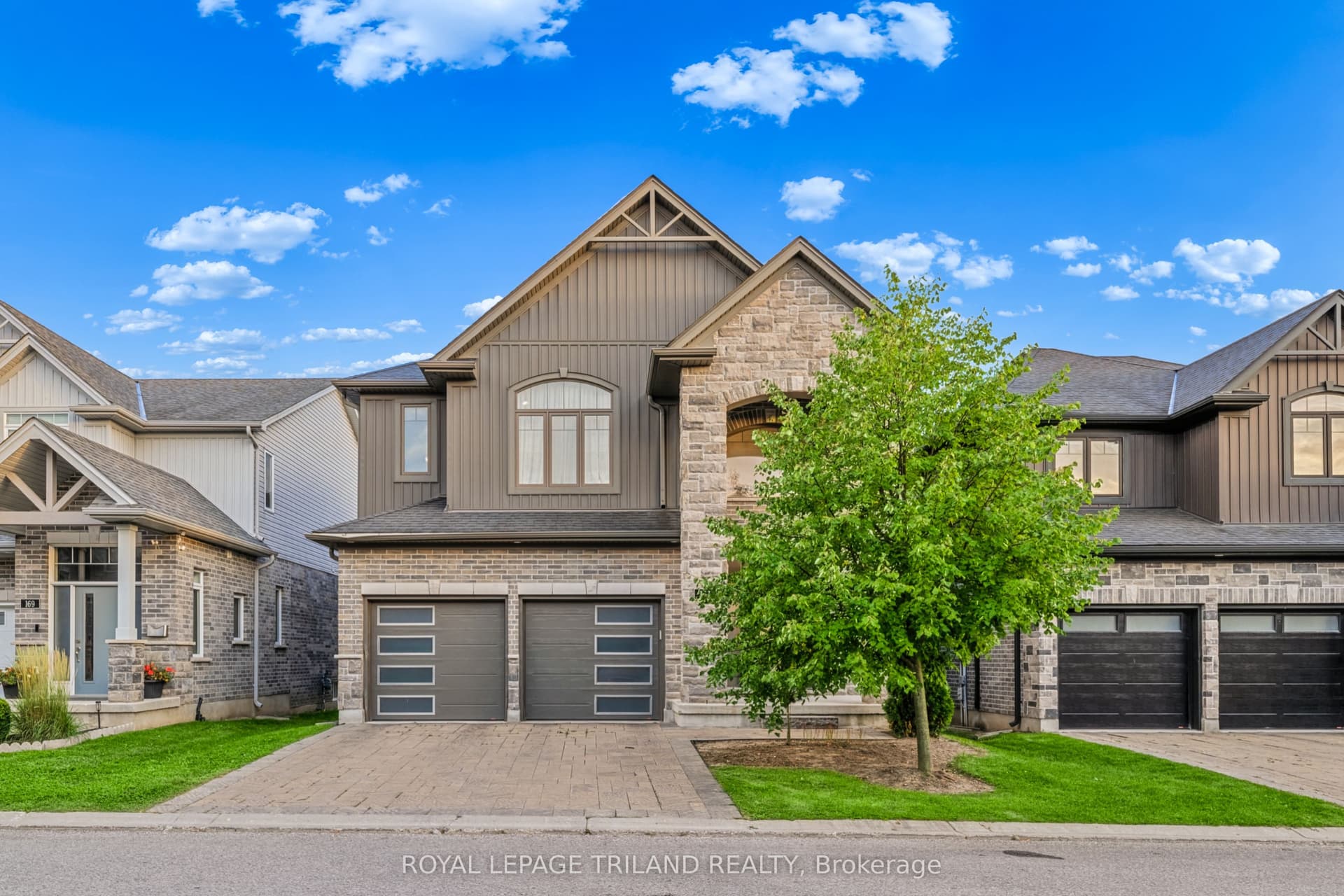 1061 Eagletrace Drive 167, London North, ON N6G 0T3