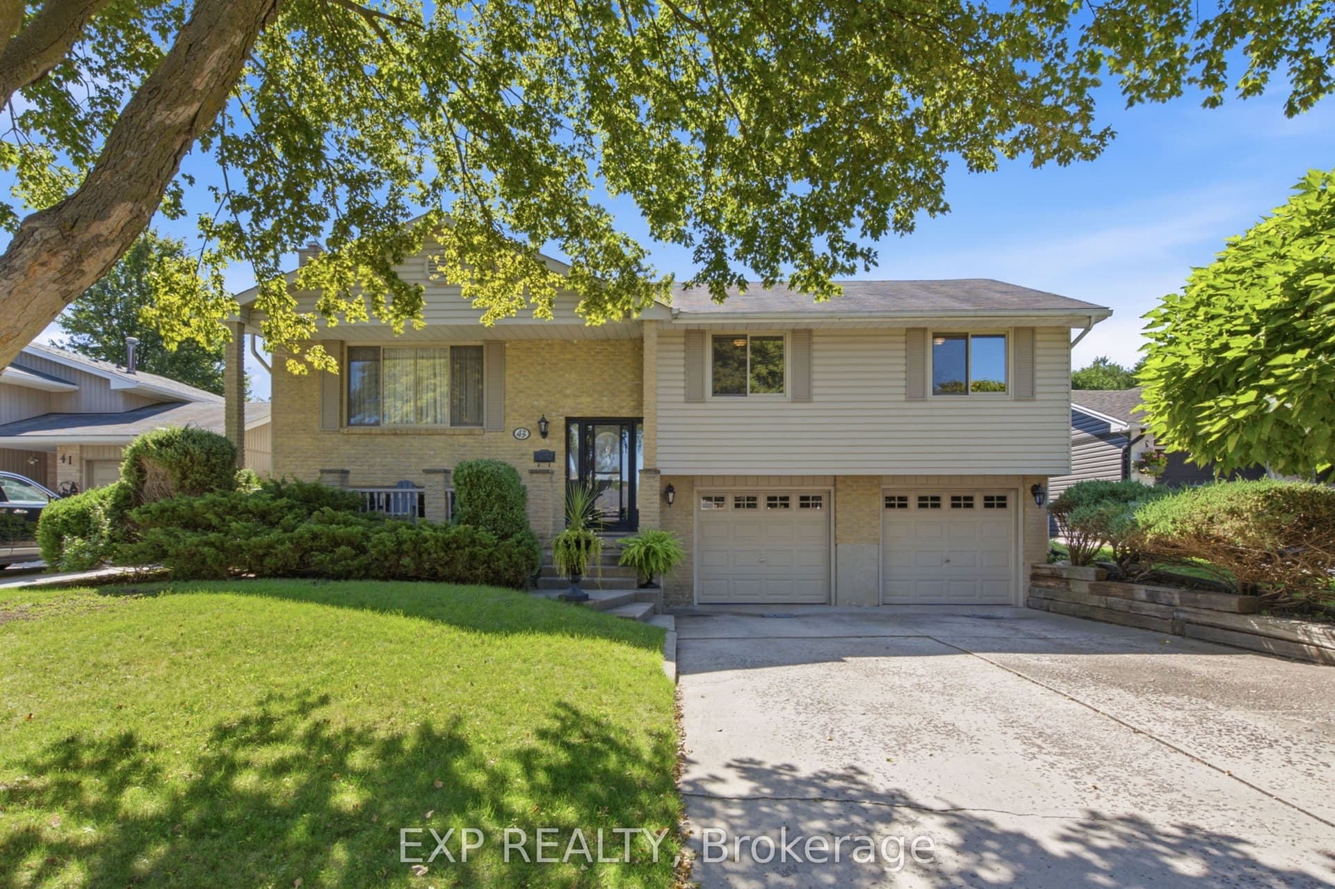 43 Tumbleweed Crescent, London South, ON N6E 2N5