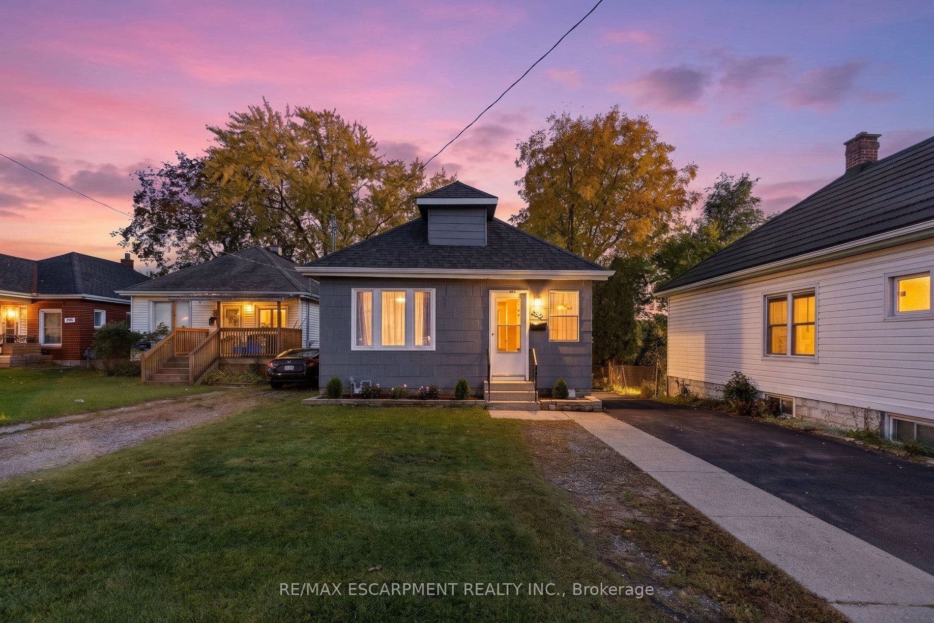 899 Hamilton Road, London East, ON N5Z 1W1