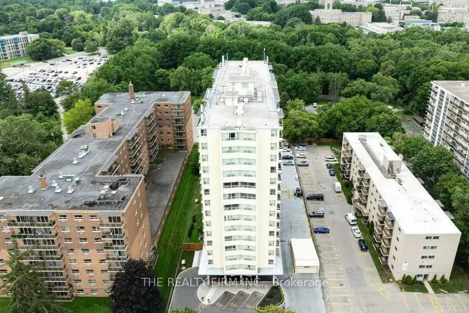 1209 Richmond Street 1202, London East, ON N6A 3L8