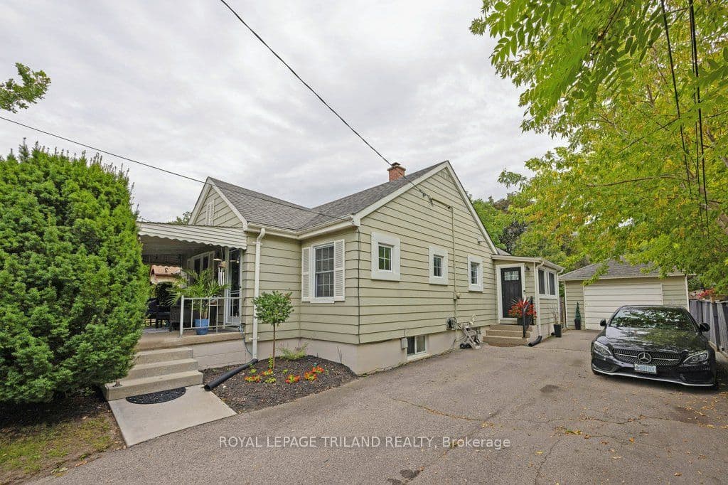 47 Alexandra Street, London South, ON N6C 2A9