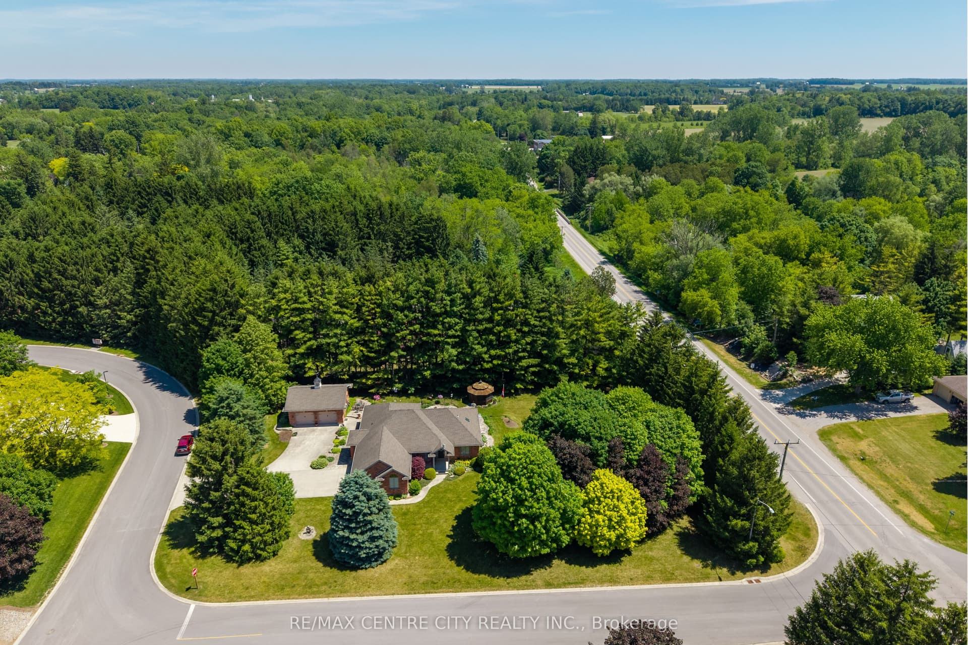 61 Aberdeen Drive, Middlesex Centre, ON N0M 2A0