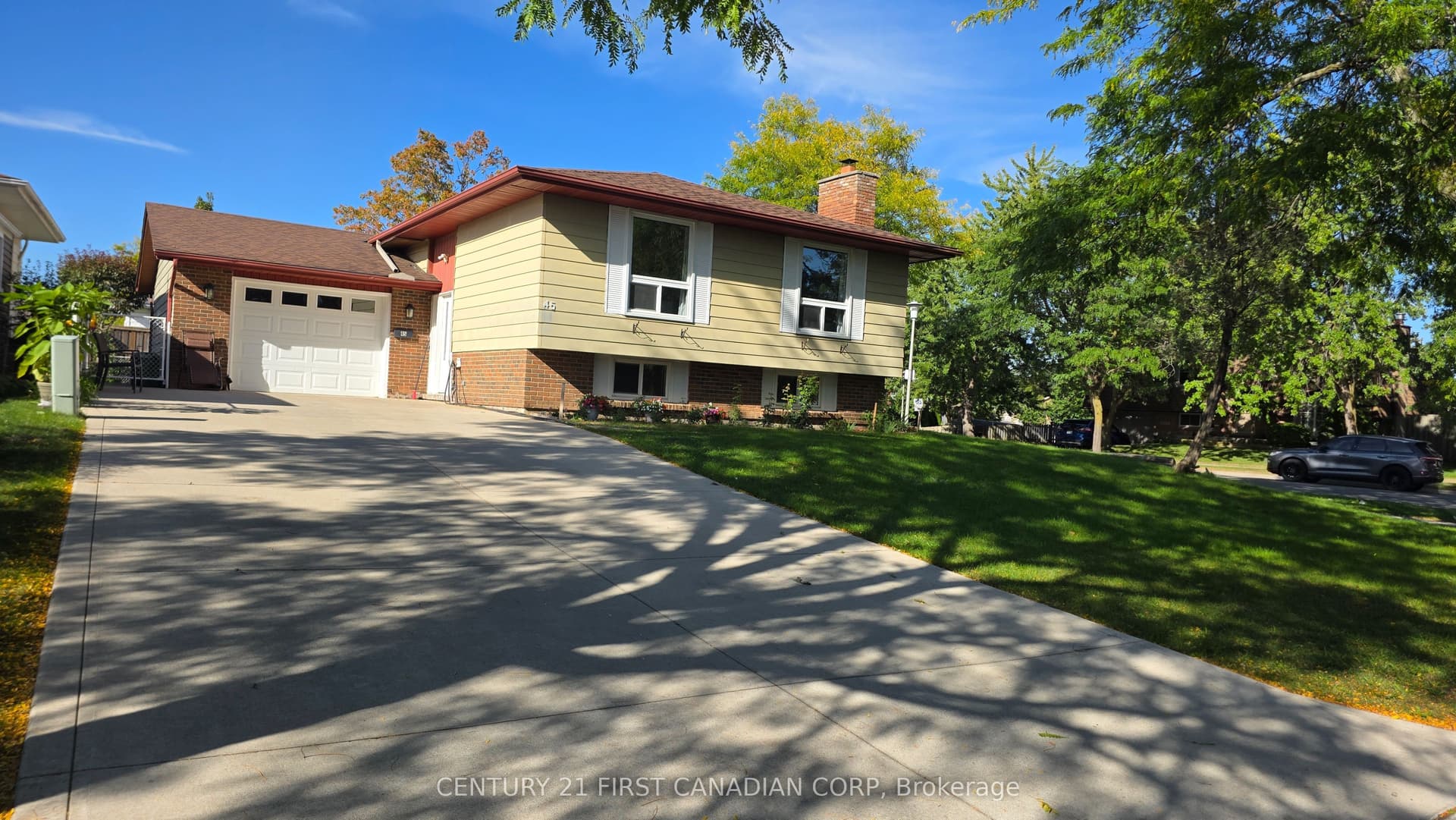 45 Locust Crescent, London South, ON N6K 2K1