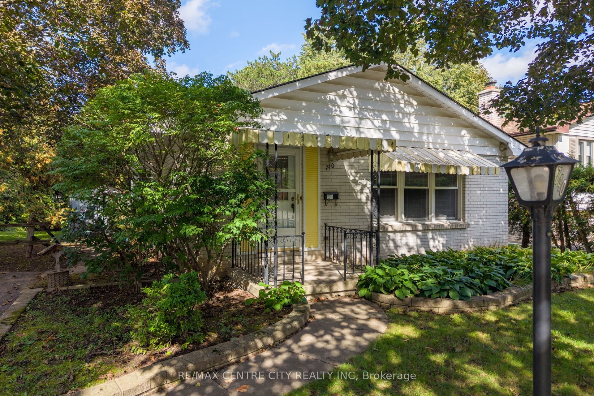 740 Dunboyne Crescent, London North, ON N5X 1Y1
