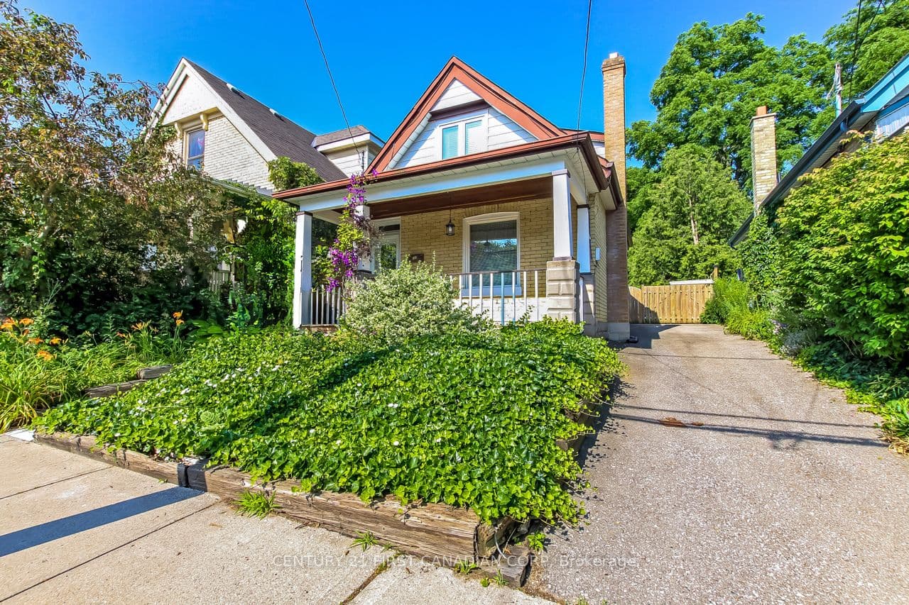 103 Edward Street, London South, ON N6C 3H6