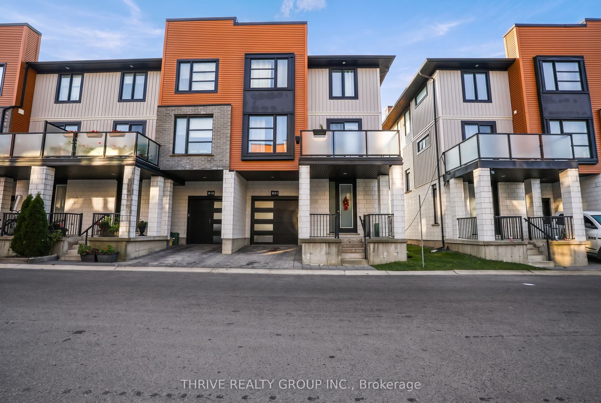921 SARNIA Road, London North, ON N6H 0J7